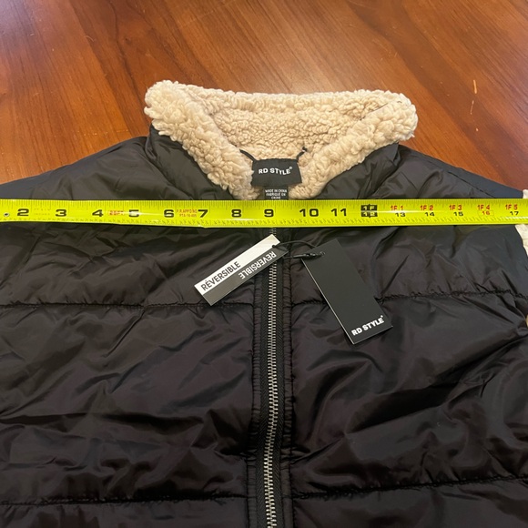 NWT Reversible women’s vest - Picture 5 of 5